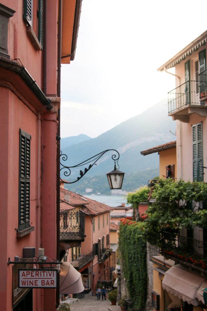 Lake Como Ferry Guide